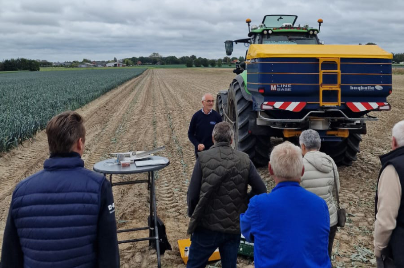landbouwmechanisatie-afstellen-kunstmeststrooier.jpg