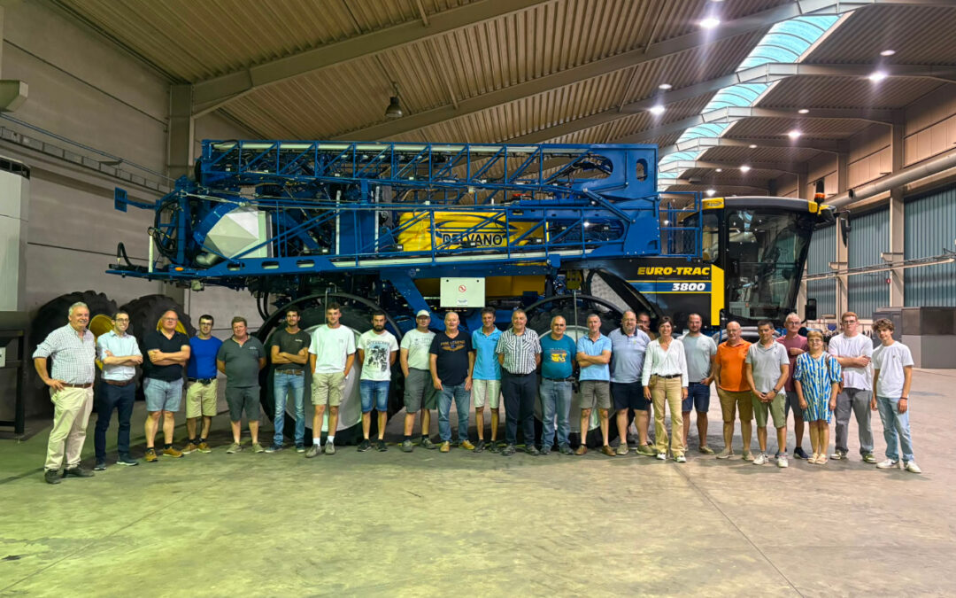 Geslaagd bedrijfsbezoek bij Delvano: kijkje achter de schermen bij Belgische constructeur van spuitmachines